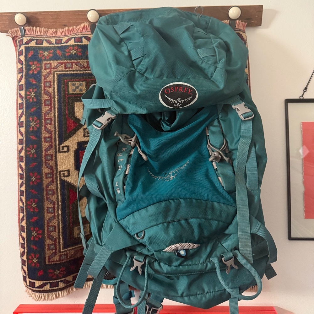 S/M Osprey Women’s Kyte 46 Bag